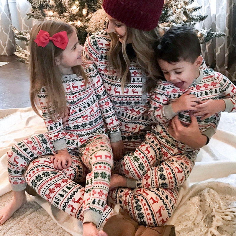 Christmas pajama outfit for both Adults &kids pyjamas set