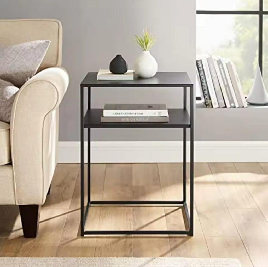 TABLE//bedside//desk side